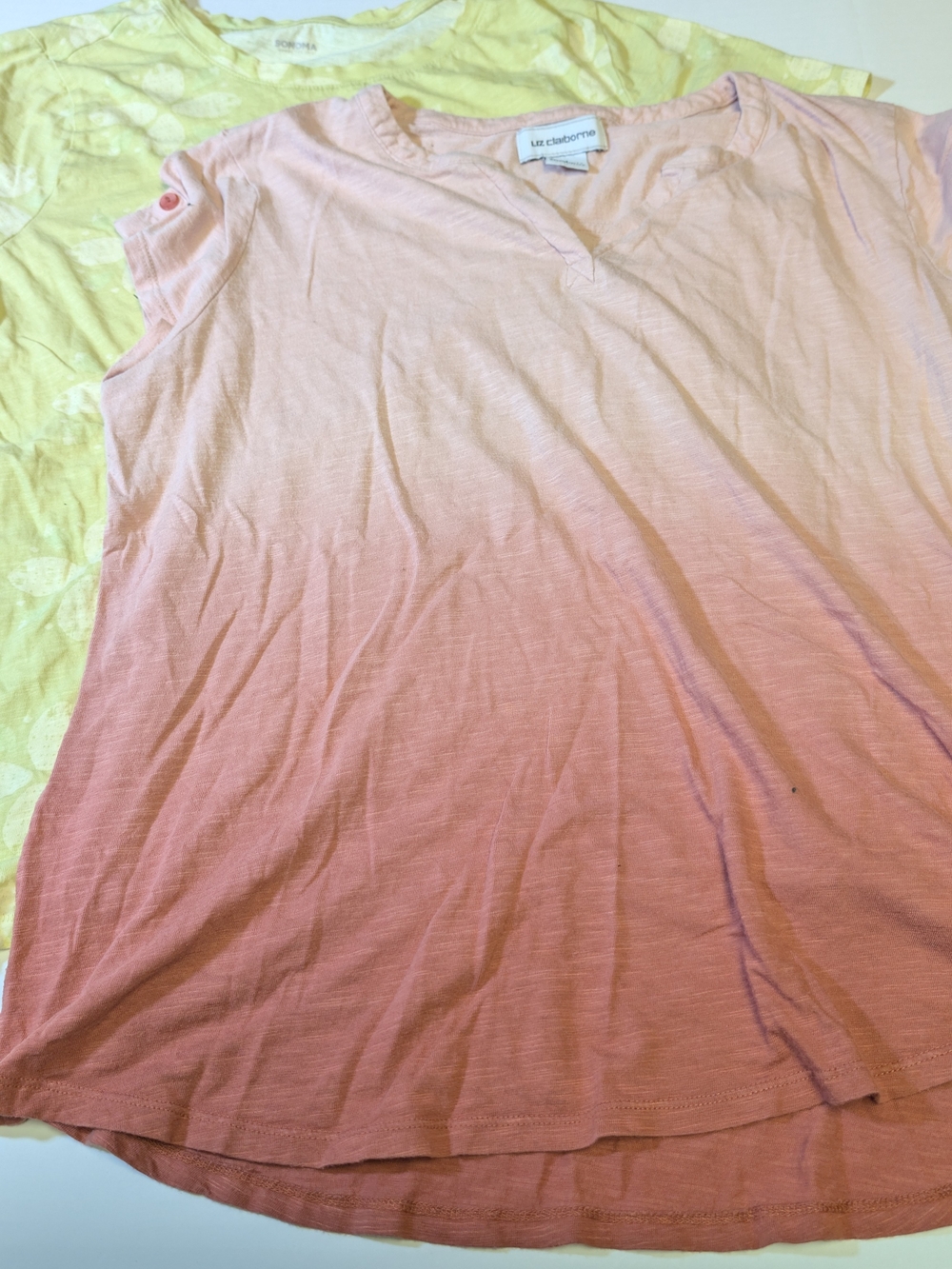 Liz Claiborne Pink to Coral Ombre V-Neck Short Sleeve Tee